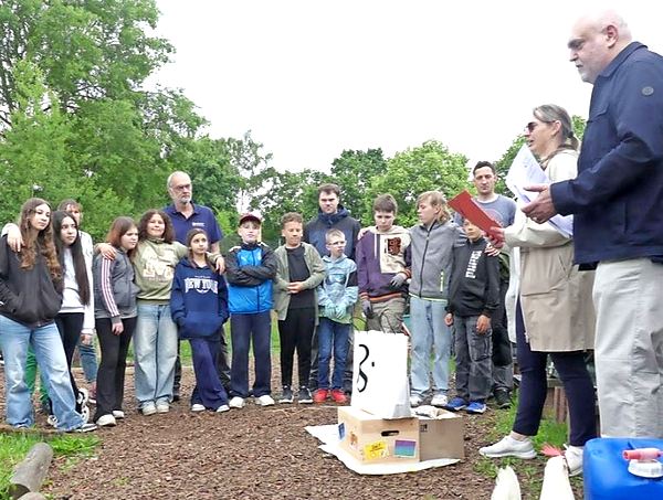 Schulbauernhof Liebfrauenhaus wird für nachhaltige Ideen prämiert Schulbauernhof Liebfrauenhaus wird für nachhaltige Ideen prämiert
